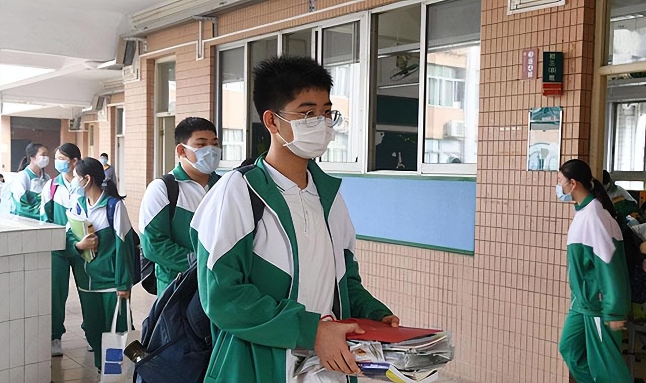 最新暴雨通知，科技智能守護安全，生活無憂預警通知