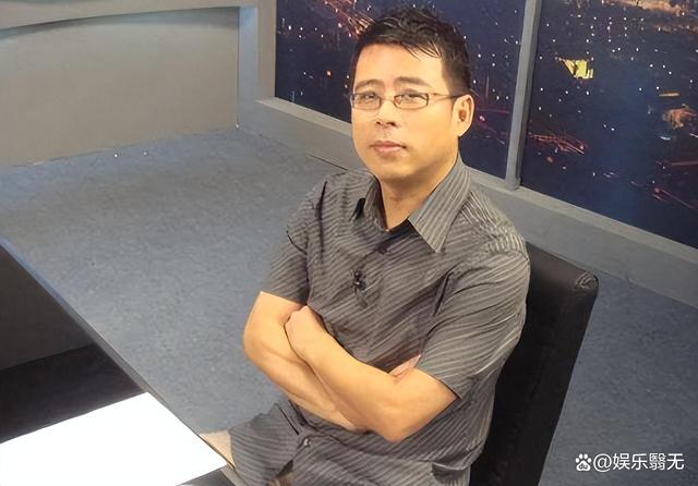 阿丘最新微博，社交媒體時代的言論自由與責(zé)任探討