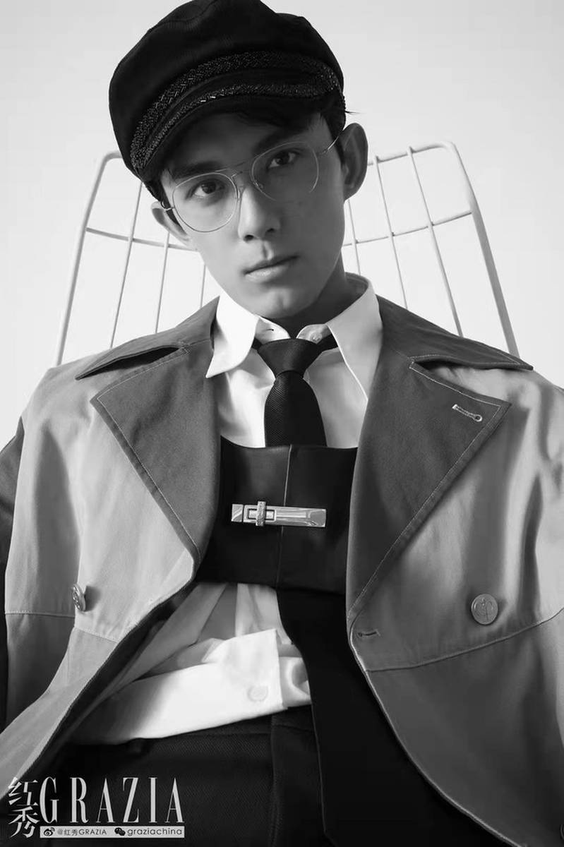 吳磊最新雜志封面，熱血少年的魅力無限風(fēng)采