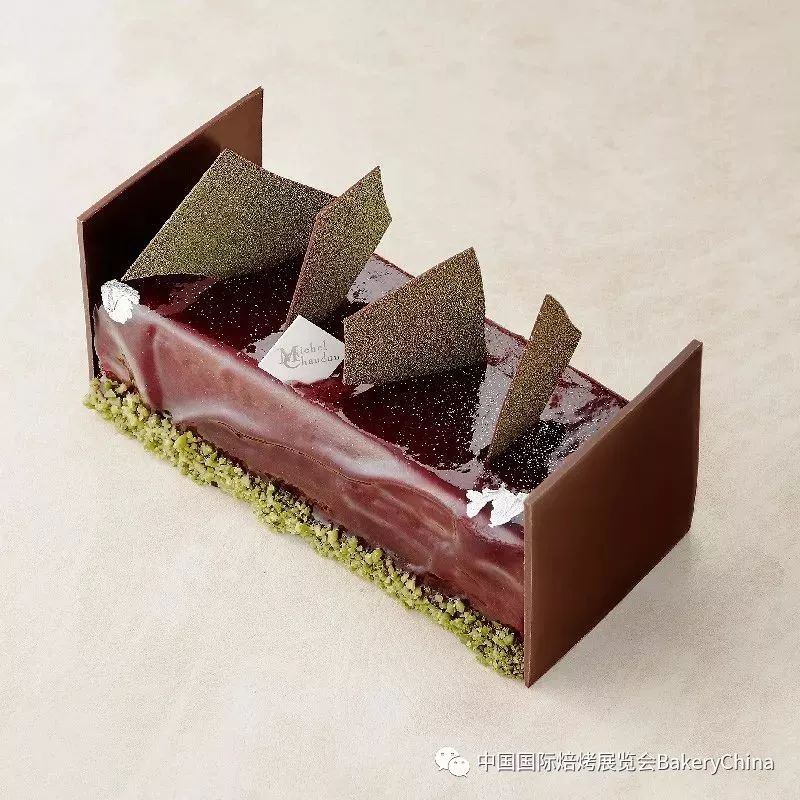 傳統(tǒng)與創(chuàng)新交融，最新三層壽糕的誕生與演繹