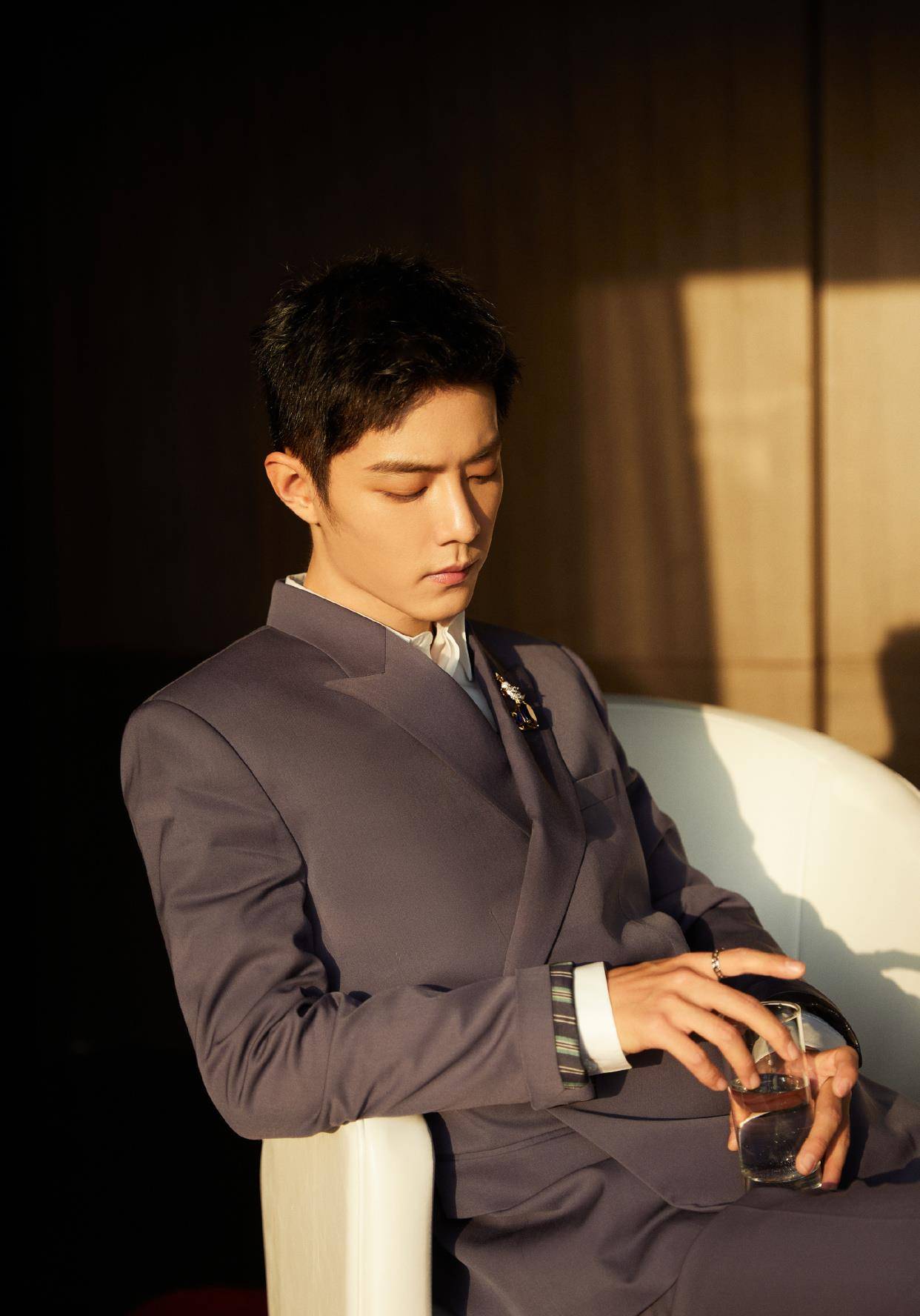 肖戰(zhàn)商務最新動態(tài)，自信與成就感的勵志之旅匯總