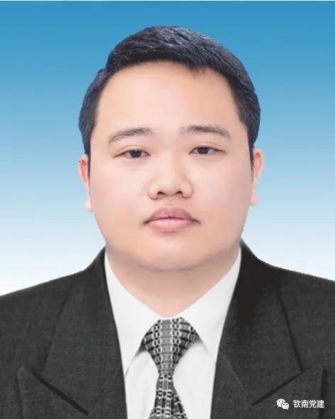 科技革新引領(lǐng)未來(lái)，最新區(qū)干部任職公示揭示智慧藍(lán)圖