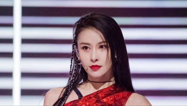 浪姐最新淘汰名單，變化中成長(zhǎng)，自信成就輝煌之路