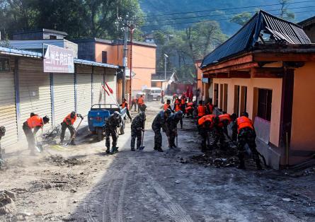 甘肅泥石流最新動(dòng)態(tài)，災(zāi)難預(yù)警與應(yīng)對(duì)策略探討