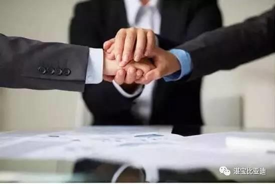 黃金交易最新價格及市場走勢分析，多方觀點與個人立場探討